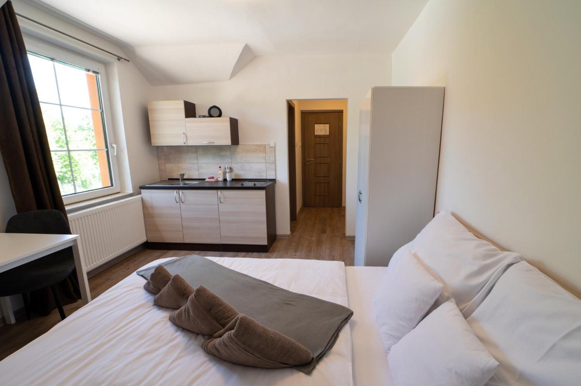 Hotel Formule Perštejn Esterno foto
