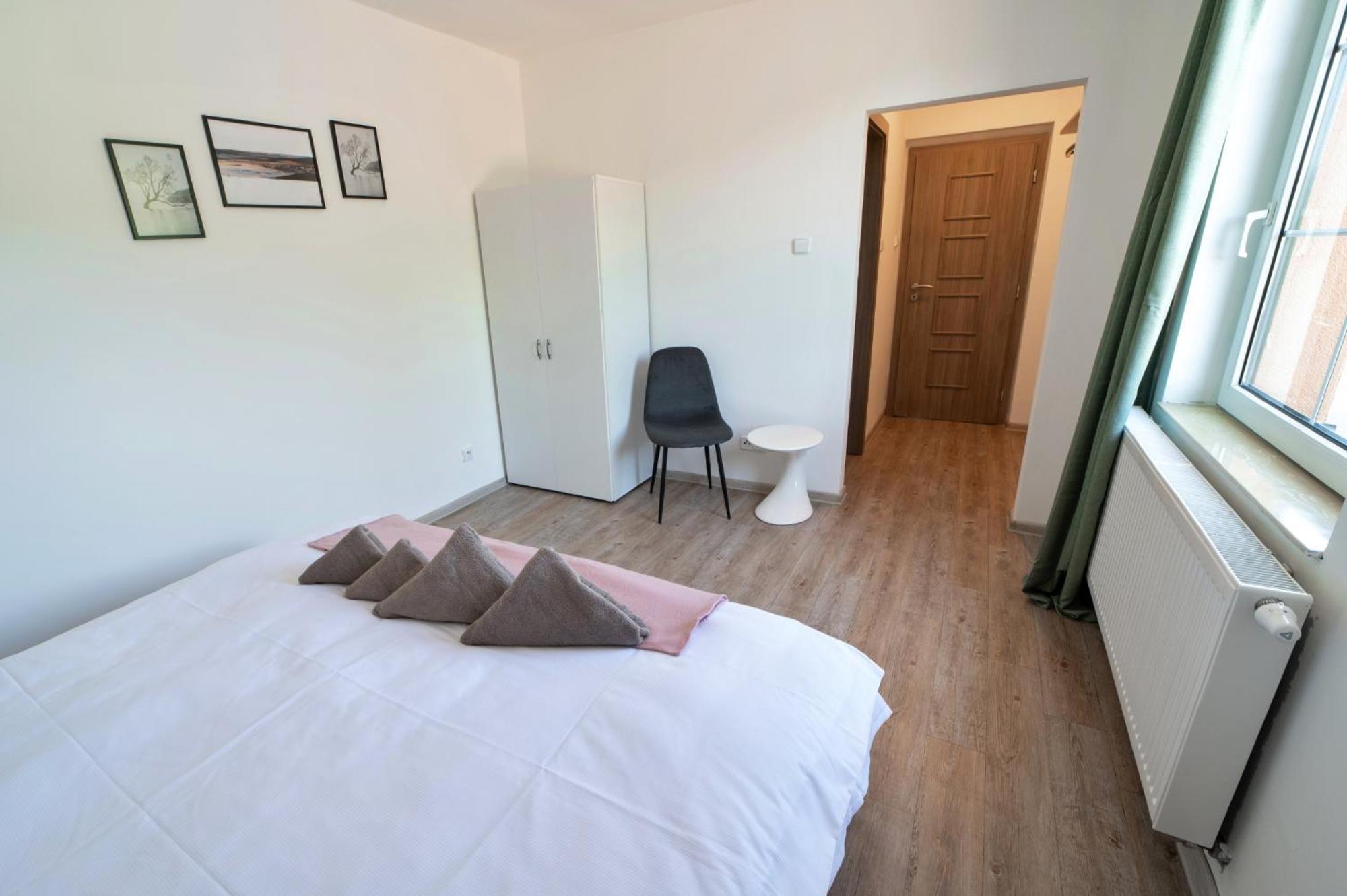 Hotel Formule Perštejn Esterno foto